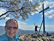 Monte Barro ad anello ‘fiorito’ da Galbiate-17apr23